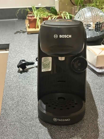 Photo of free Bosch machine + pods (Walthamstow Central) #4