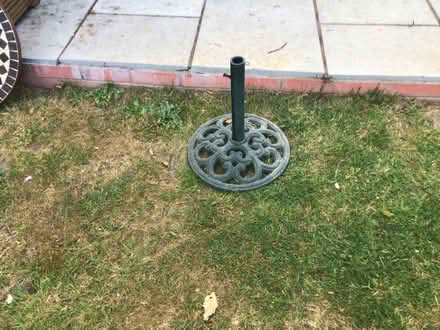 Photo of free Centre stand for a sun umbrella (Locksheath SO317Et) #1