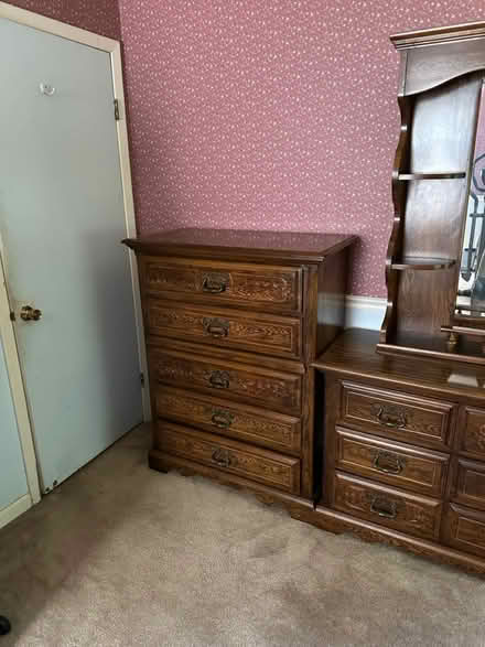 Photo of free Bedroom dresser set (South Laurel ( Montpelier)) #4