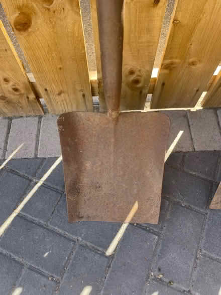 Photo of free Garden shovel (Fawdon NE3) #2