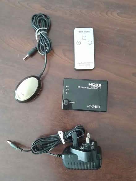 Photo of free 3-Way HDMI switch (Thorpe Bay (SS1)) #1