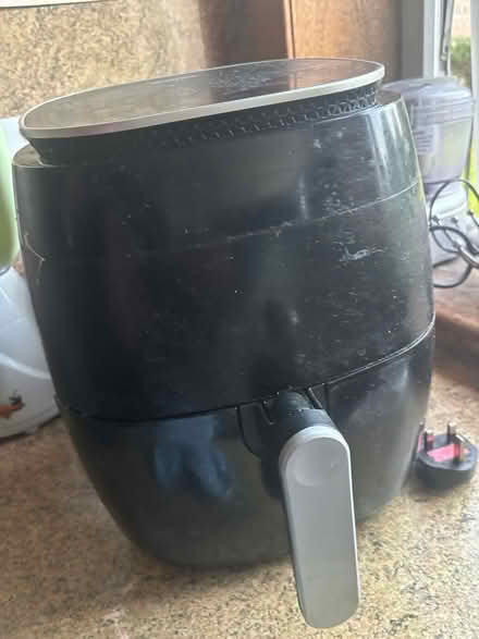 Photo of free Air fryer (Marionville EH7) #1