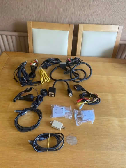Photo of free Cables/ connectors (Bromsgrove B61 7) #1