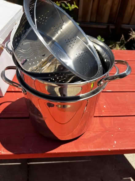 Photo of free Large steamer pot (EC Near Harding Elementary) #3