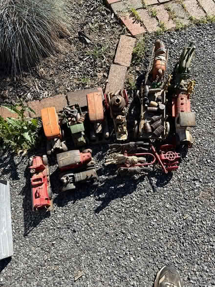 Photo of free Antique cast iron toys - replica (Rising Sun) #1