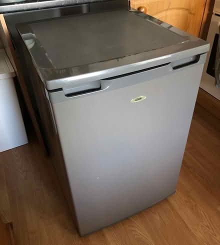 Photo of free Fridge - Collect 5/06-7/06 (SW4) #3