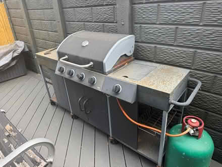 Photo of free gas bbq + gas bottle (BR6) #1