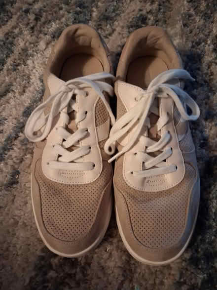 Photo of free Old Navy Women's Tennis Shoes 9.5 (Florence Acres-Monroe) #1