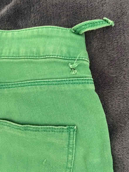 Photo of free Trousers & Cropped tops (TW2) #3