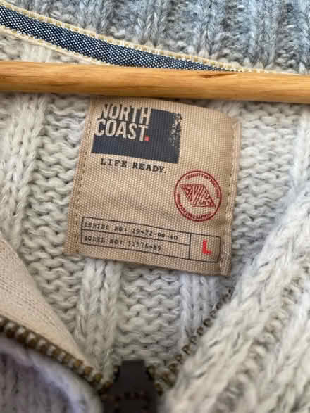 Photo of free North Coast gentleman’s jumper (Stockland Green B23) #2