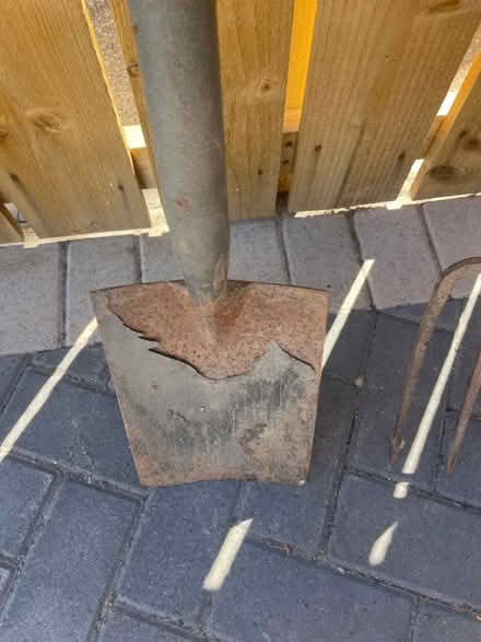 Photo of free Garden spade (Fawdon NE3) #2
