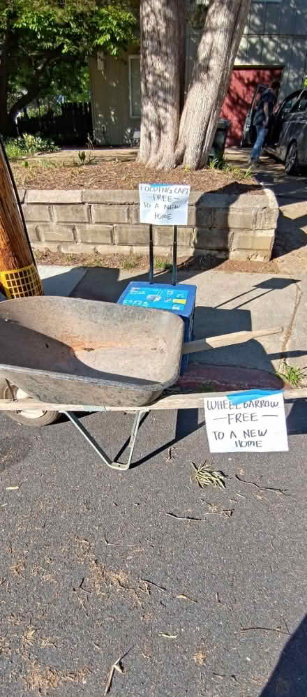 Photo of free Wheelbarrow and Foldable Cart (Annapolis) #1