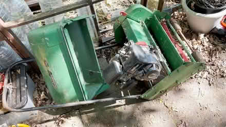 Photo of free Old Briggs & Stratton Lawn Mower - for parts (Broxbourne EN11) #1