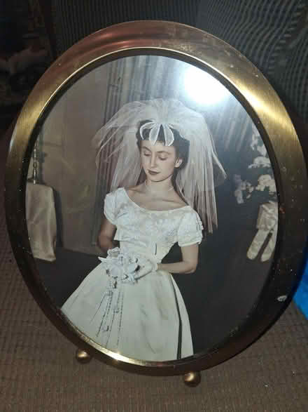 Photo of free Antique brass picture frame (07075 - Wood Ridge) #3