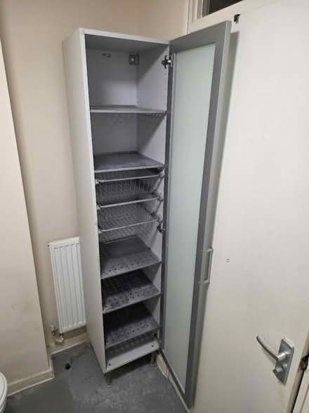 Photo of free Bathroom cabinet (Hemel Hempstead HP2) #2