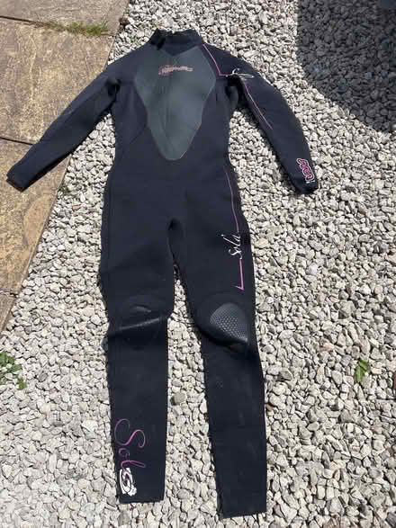 Photo of free Ladies winter setsuit (Burridge SO31) #1