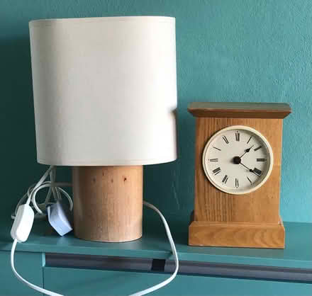 Photo of free lamp and clock (L17 Aigburth) #1