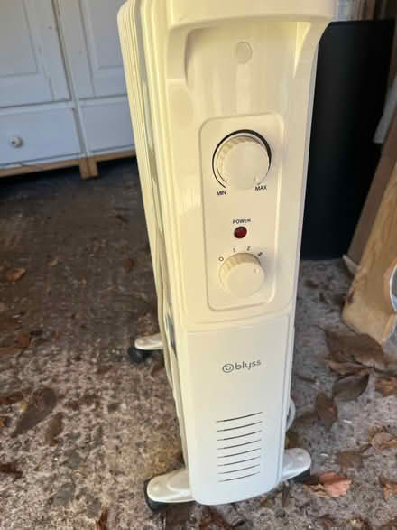 Photo of free Oil filled portable column radiator (electric) (Alderley Edge SK9) #3
