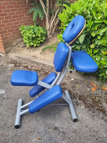 Photo of free portable folding massage chair (Enfield EN2) #2