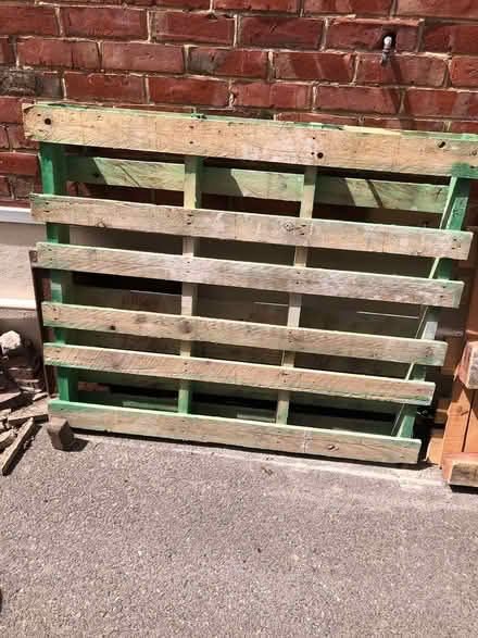 Photo of free Wooden Pallets & Bricks (Copnor PO2) #1