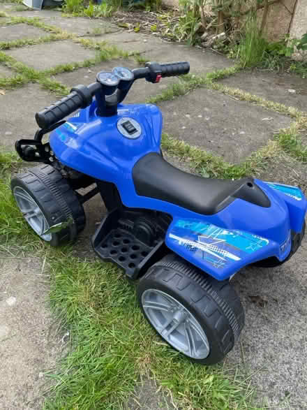 Photo of free Children’s ride-on car (The Inch, EH16) #1