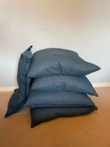 Photo of free 4 x cushions and a pillow (The Inch, EH16) #1