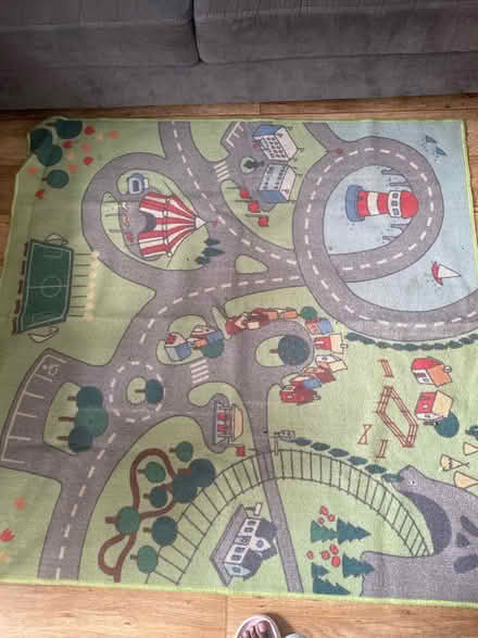 Photo of free Kids playing carpet (N19) #1