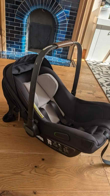 Photo of free Nuna car seat newborn (SE23) #2