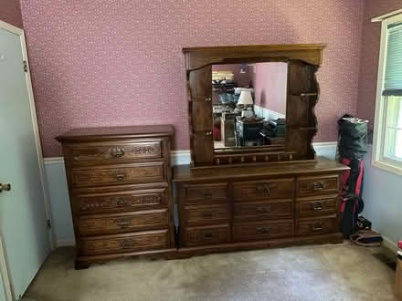 Photo of free Bedroom dresser set (South Laurel ( Montpelier)) #1