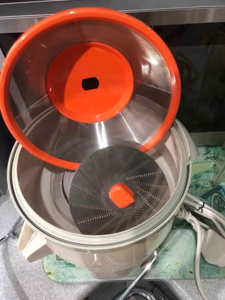 Photo of free Super Juicer (Leighton Buzzard LU7) #3