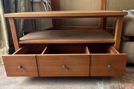 Photo of free TV Stand (Richmond TW10 6HF) #1