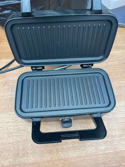 Photo of free Hot plate (Ng68fj) #1