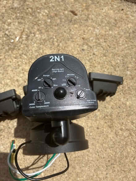Photo of free Motion Floodlight (Hazlet) #3