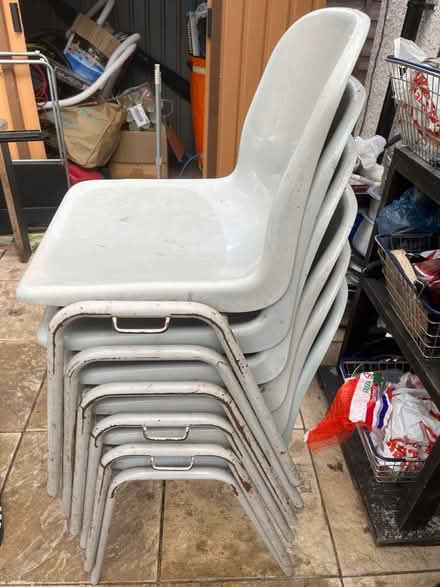 Photo of free 6 chairs (Ub60ln) #1