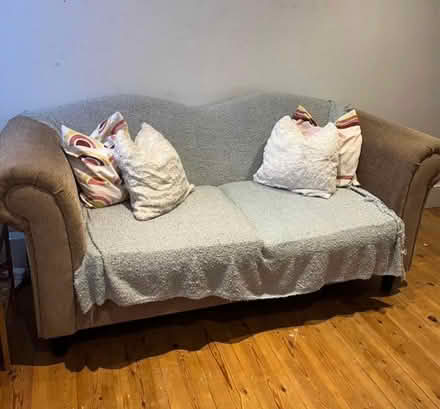 Photo of free sofa (Seymour road N80) #1