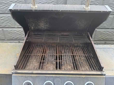 Photo of free gas bbq + gas bottle (BR6) #2