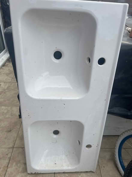 Photo of free Sink (TW19) #1
