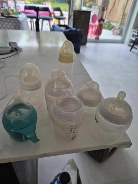 Photo of free Baby bottles x 7 (Lingfield RH7) #1