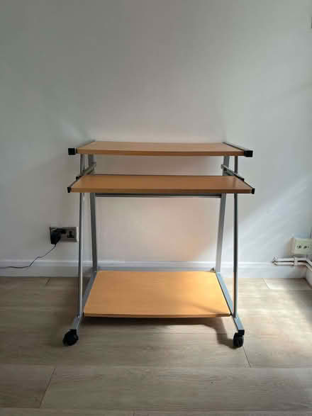 Photo of free Desk (Beckenham BR3) #1