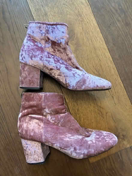 Photo of free 2 pairs of shoes size 8 (BR3) #2
