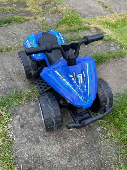 Photo of free Children’s ride-on car (The Inch, EH16) #3
