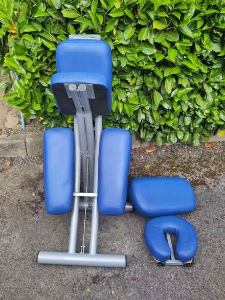 Photo of free portable folding massage chair (Enfield EN2) #1