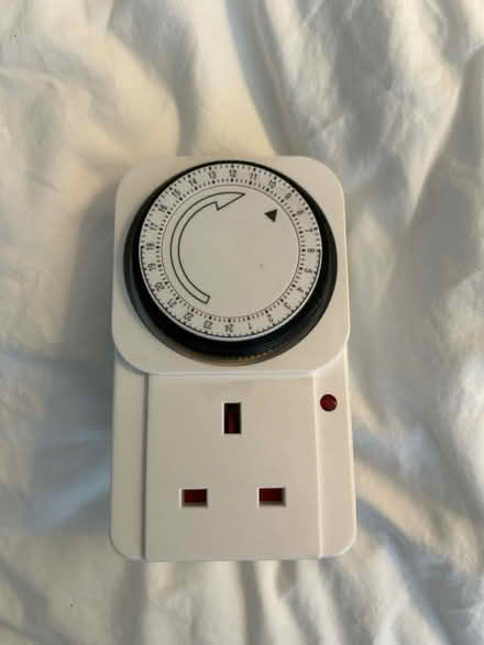 Photo of free 24 hour mechanical timer (W13) #2