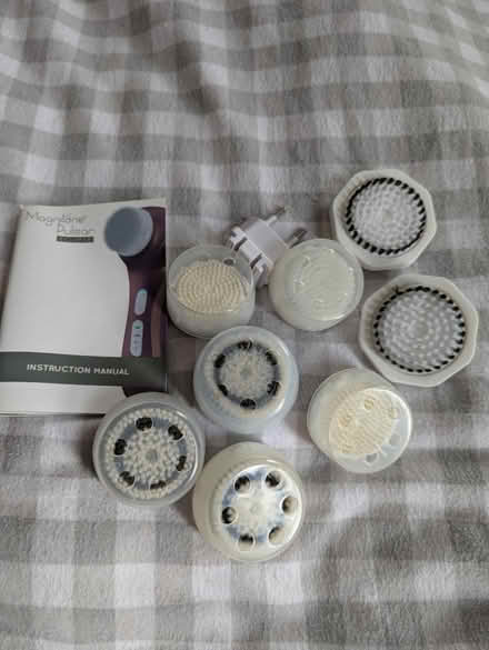 Photo of free Magnitone eclipse replacement heads (Bedford) #1