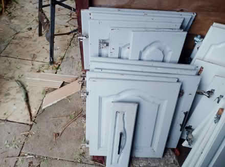 Photo of free Grey wooden kitchen doors (Farmoor OX2) #1