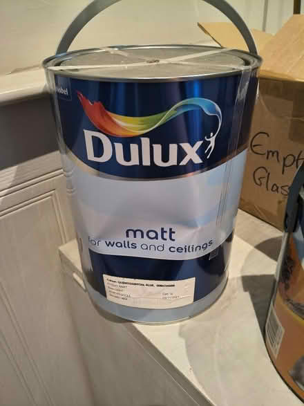 Photo of free emulsion paint (East Hill DA1) #1