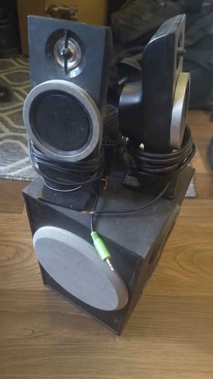 Photo of free 2.1 Speaker set (Logitech T3100) (SM1) #1