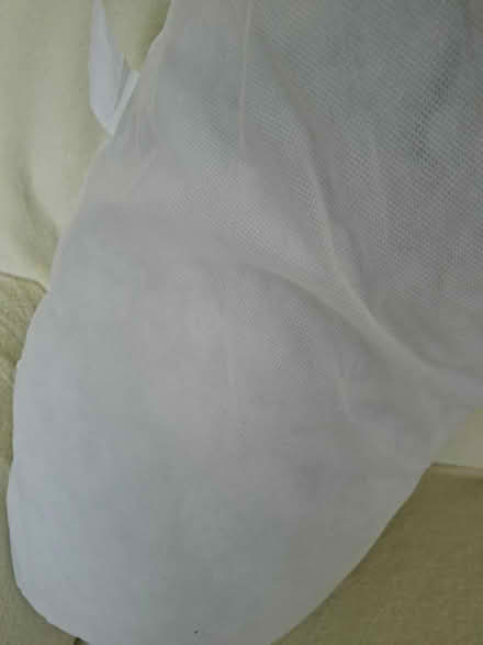 Photo of free V shaped cushion (Welling DA16) #2
