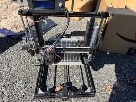 Photo of free 3D printer - older model (Rising Sun) #4