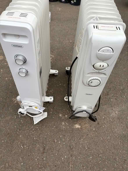 Photo of free Vonhaus radiators 2x (Harpenden AL5) #2